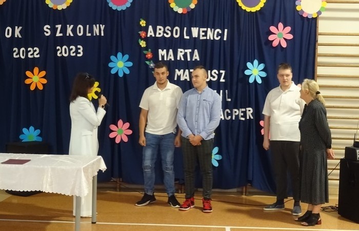 zakonczenieroku00008